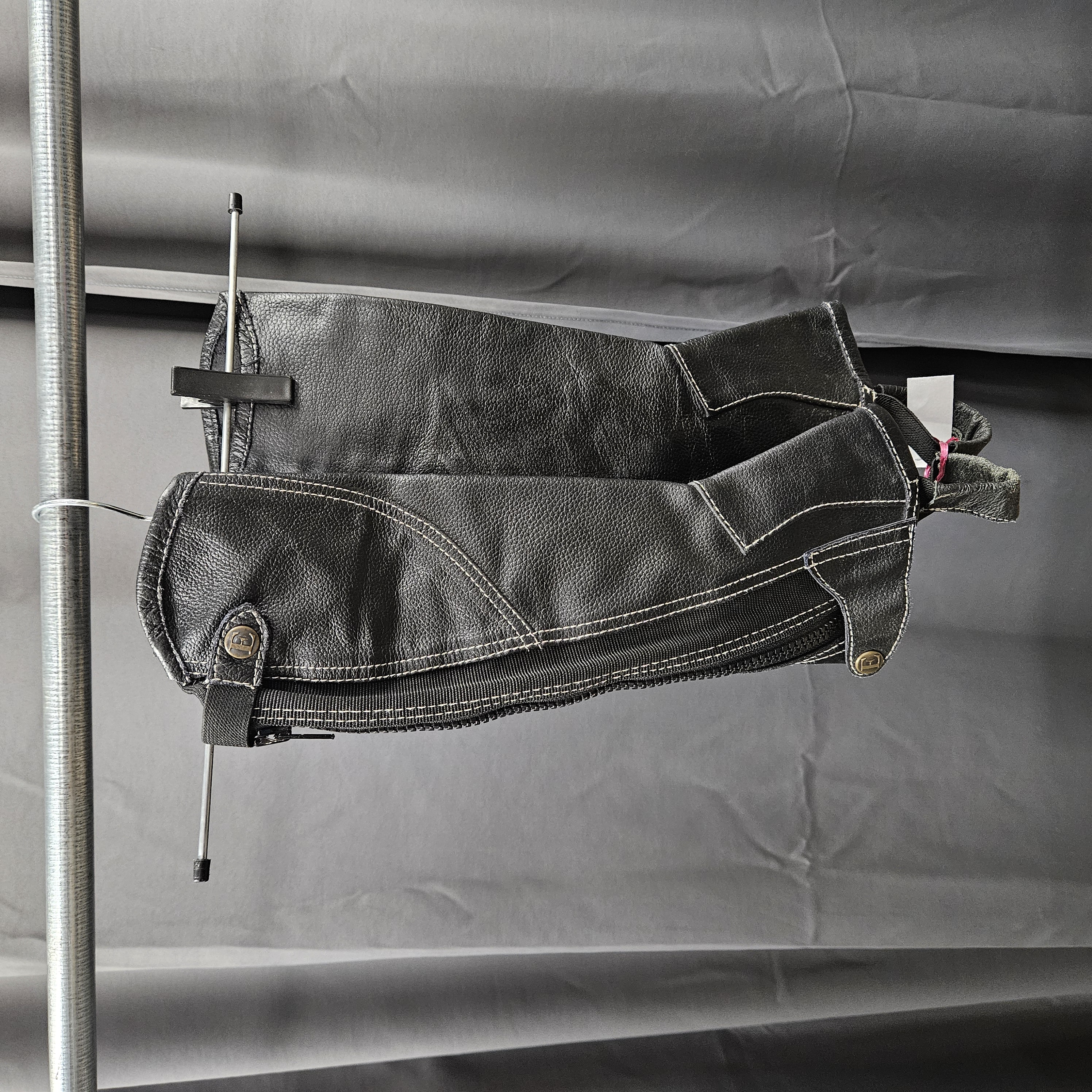 Chaps | XS