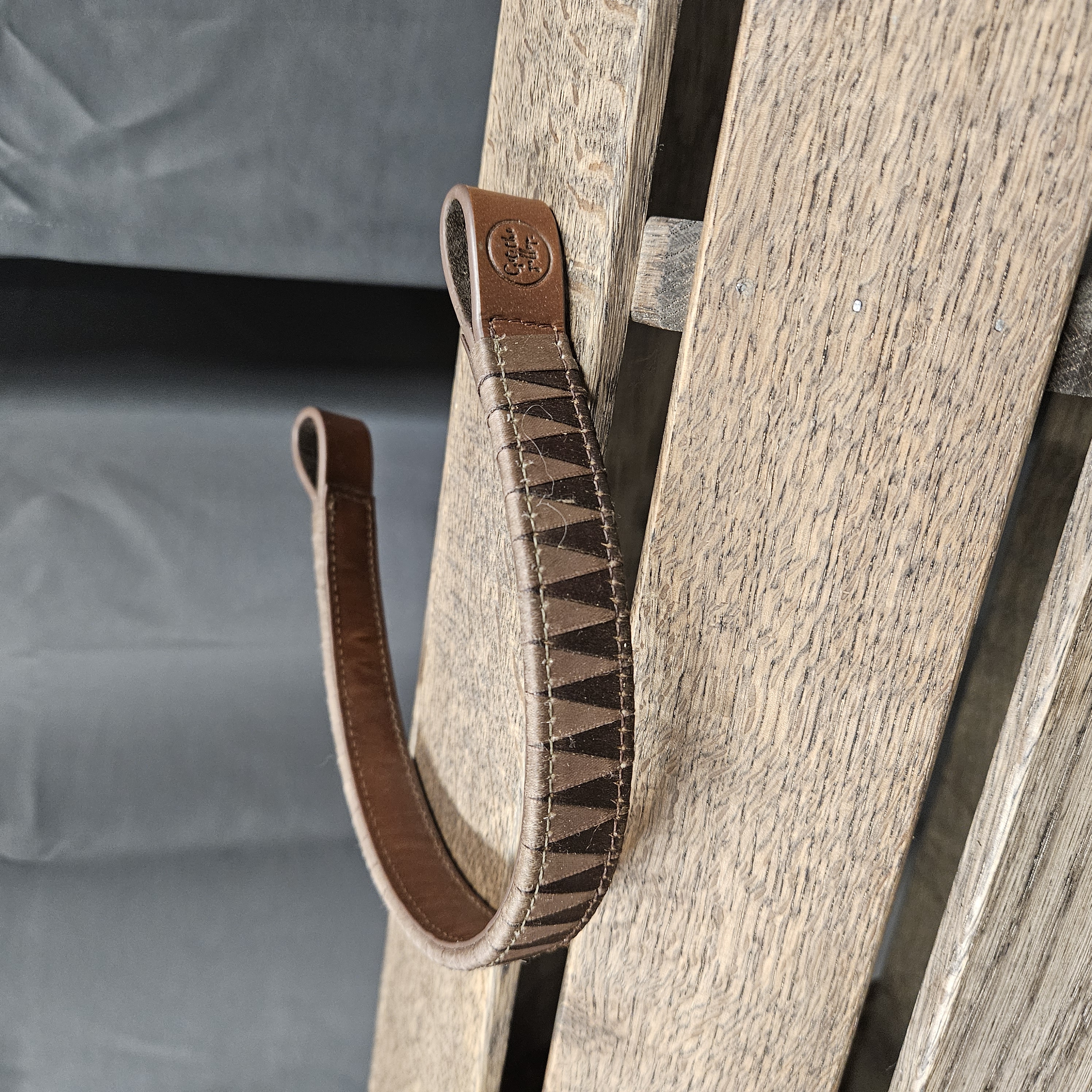 Pannband Sharktooth | Full